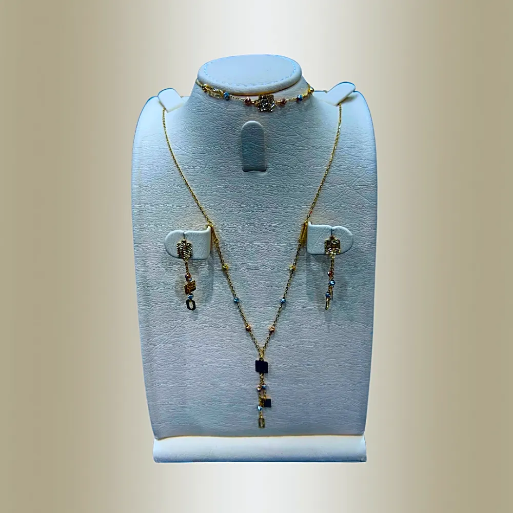 A soft flapper set with a  sparkly design