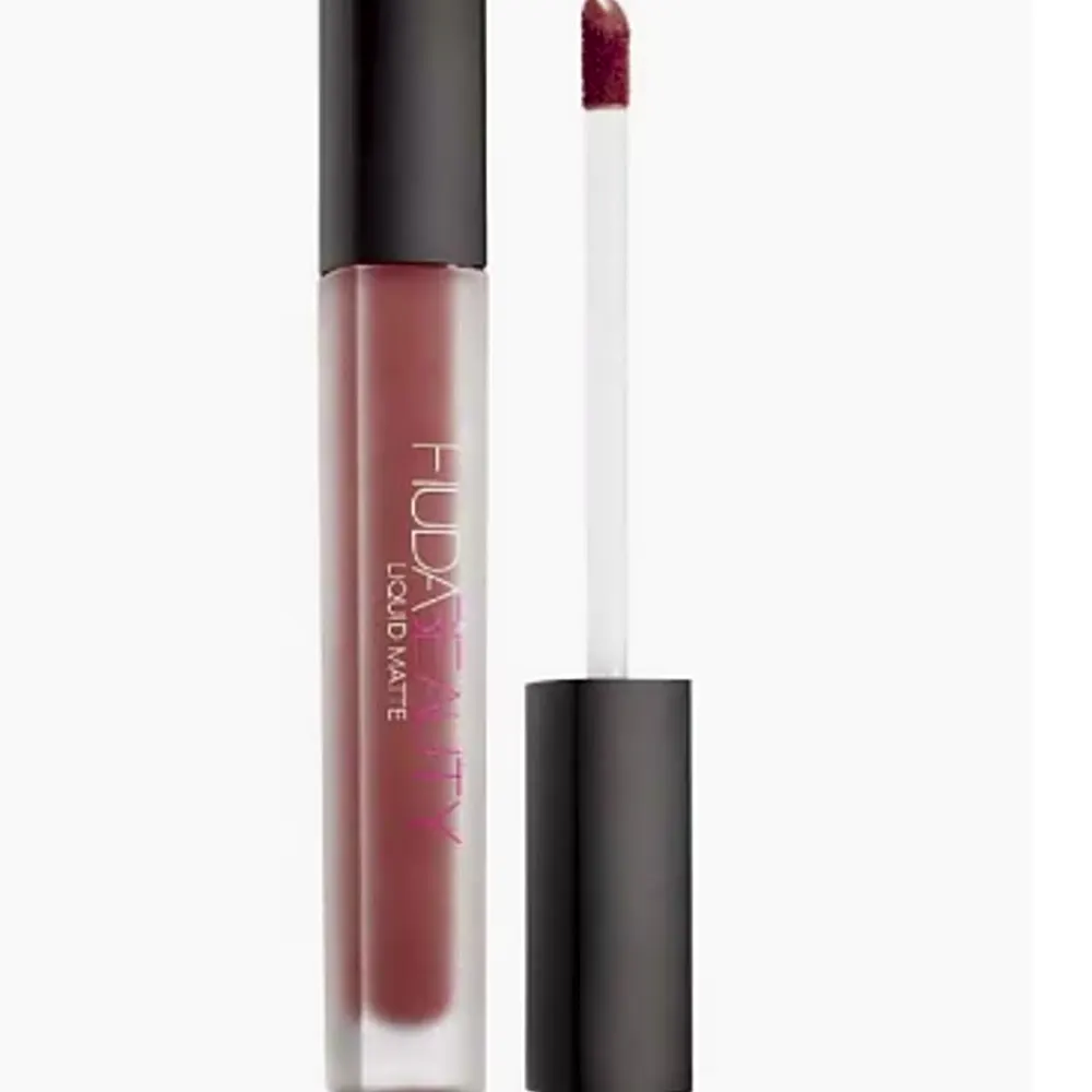 Huda Beauty Liquid Matte Lip Gloss (Bombshell)