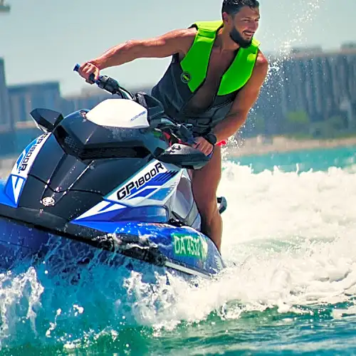 Jet-ski