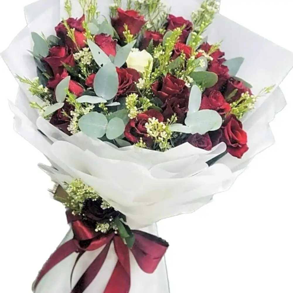 Red roses bouquet N
