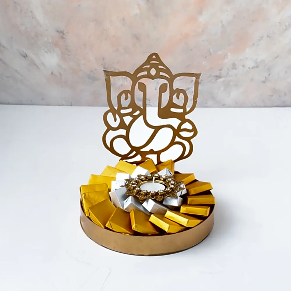 Ganesha Hamper with Diya