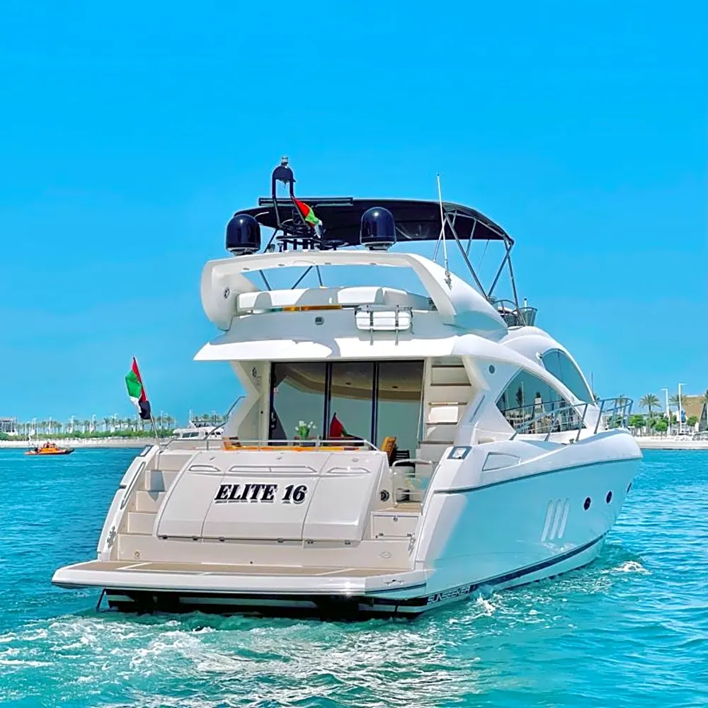 yacht Sunseeker 70 feet