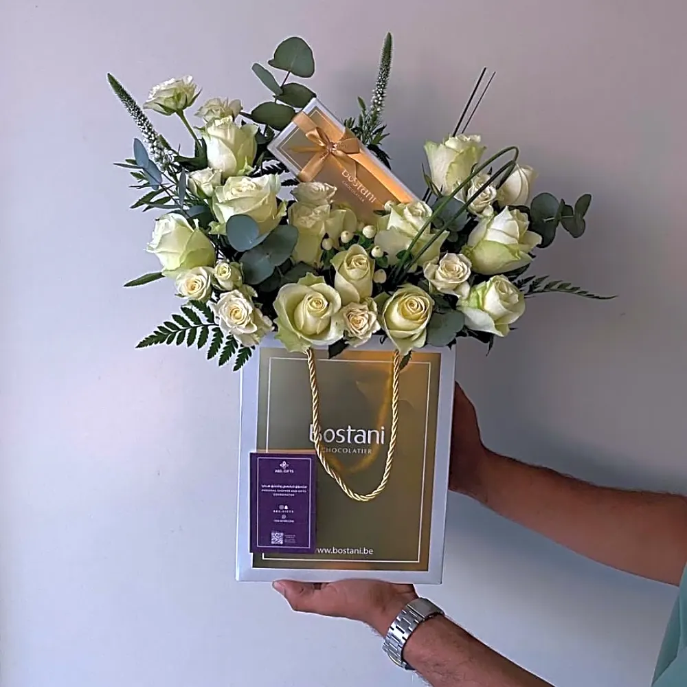 Bouquet of roses with chocolate3