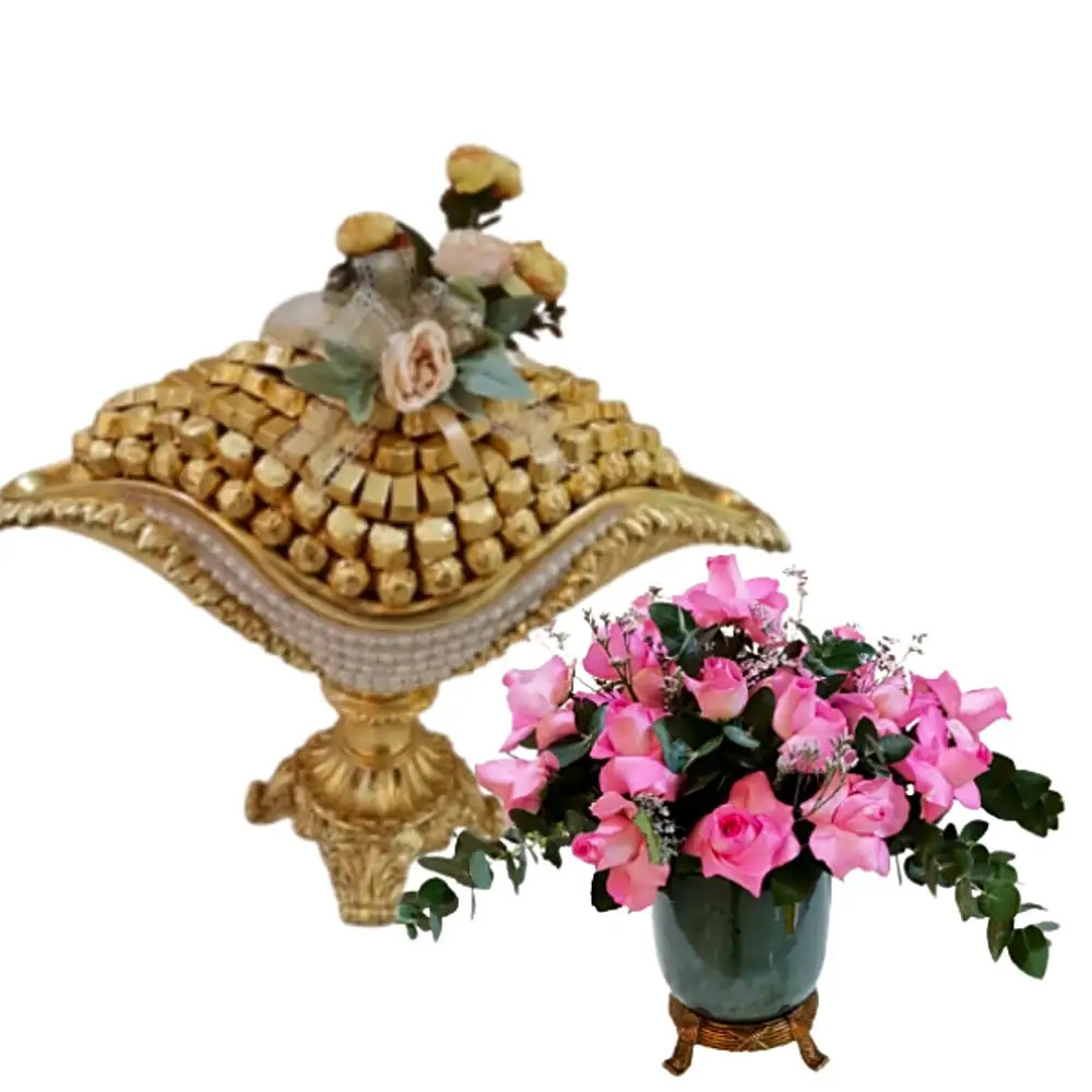 tray chocolate mix 7 with pink roses vase3