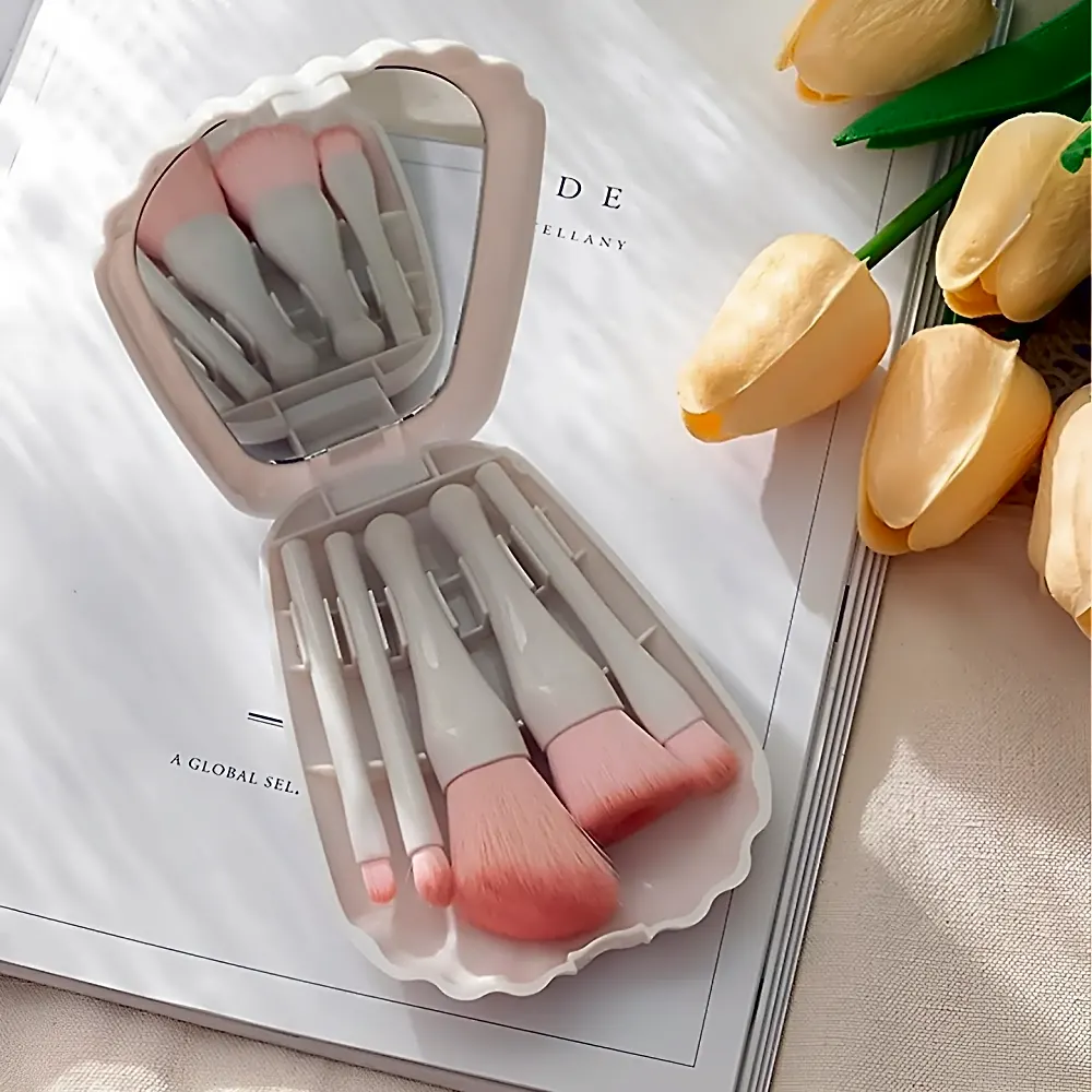 Shell-Shaped Mirror Case with 5pcs Makeup Brush
