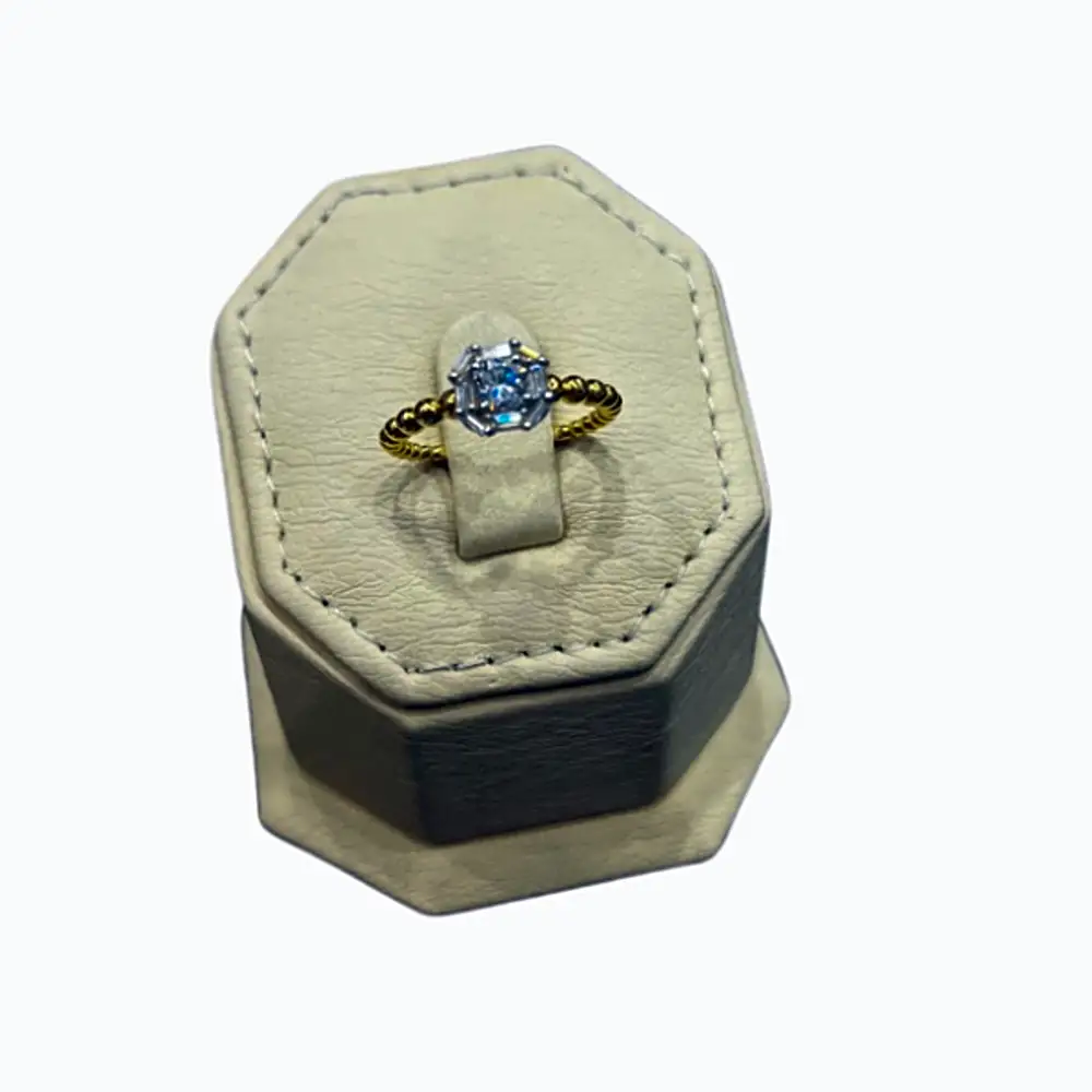 Gorgeous gold ring 9