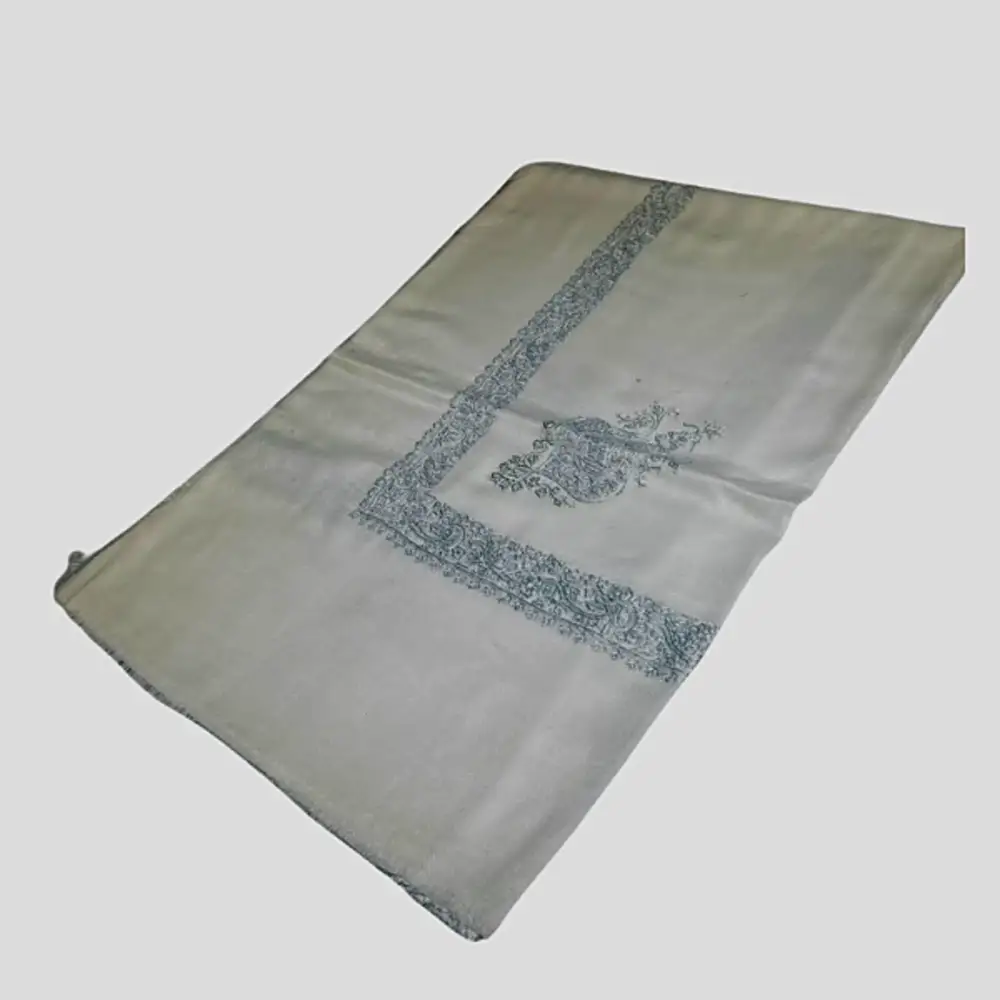 winter ghutra white and blue colors Alaseel brands