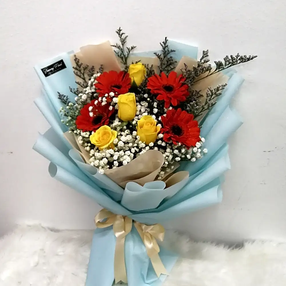 HD1002 Roses and Daisy Bouquet