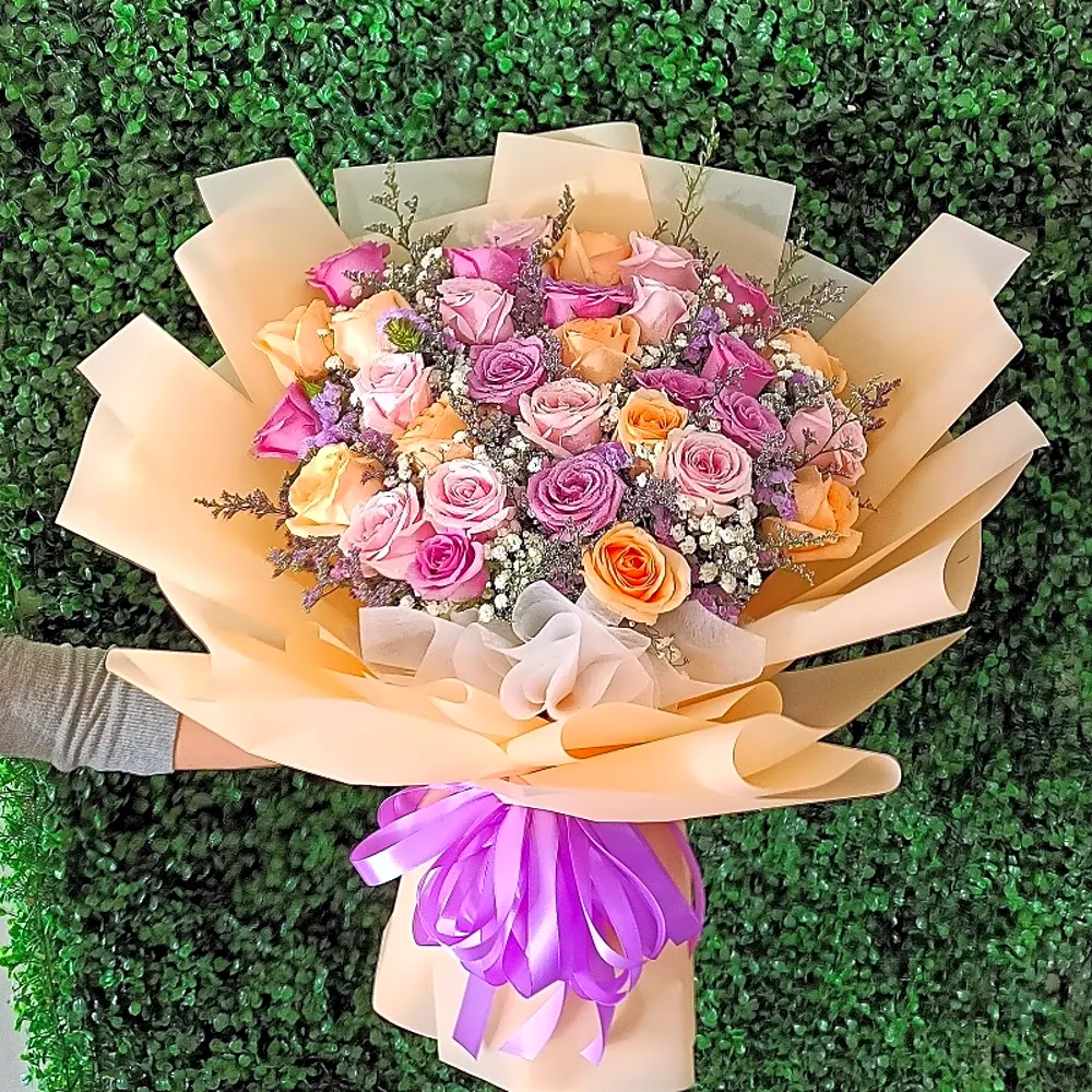 HR3004 Pastel Roses Bouquet