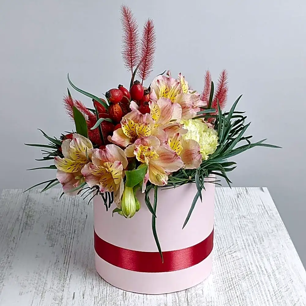 Composition in Pink and Red tones