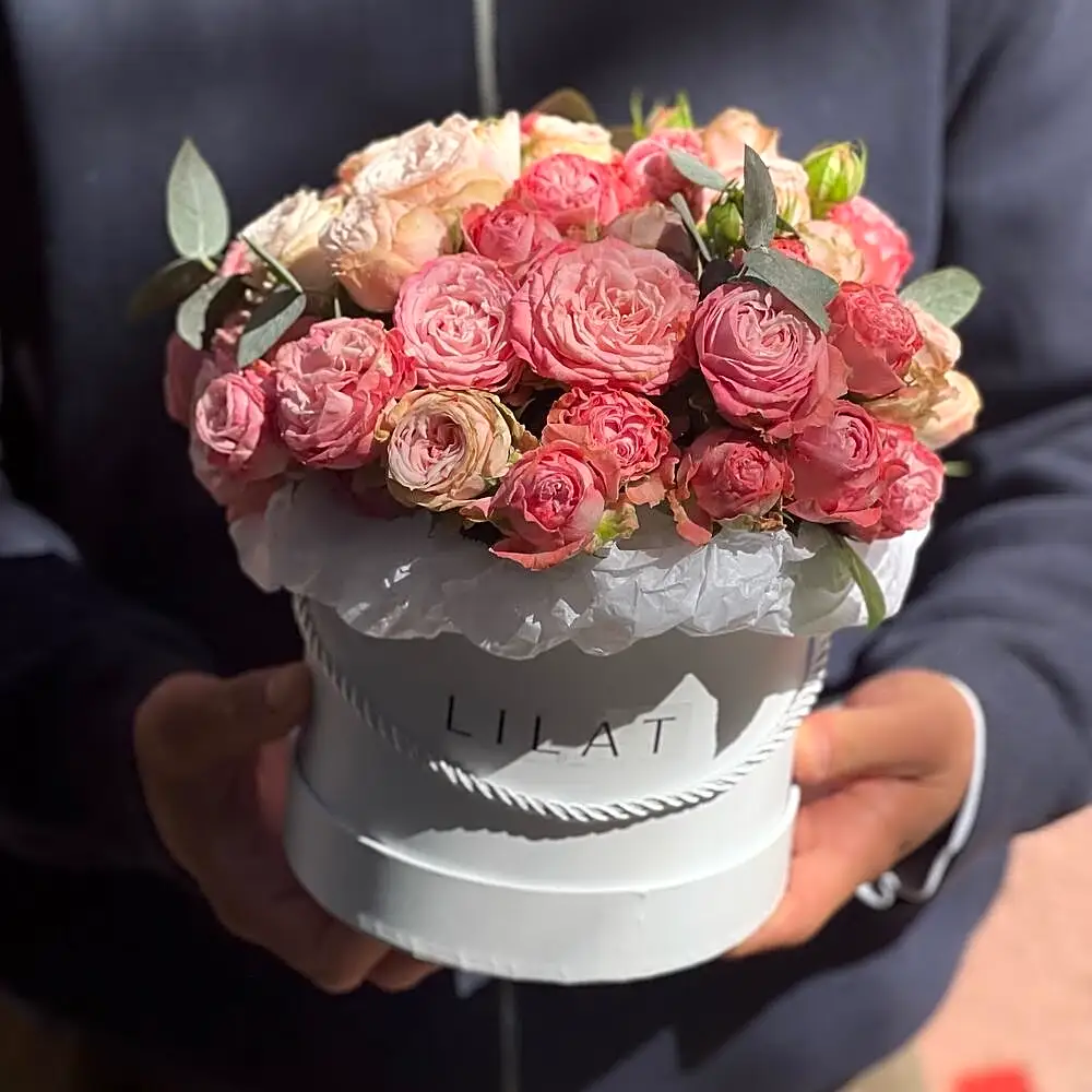 Spray roses Box