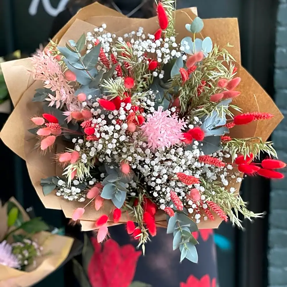 001 Everlasting Love