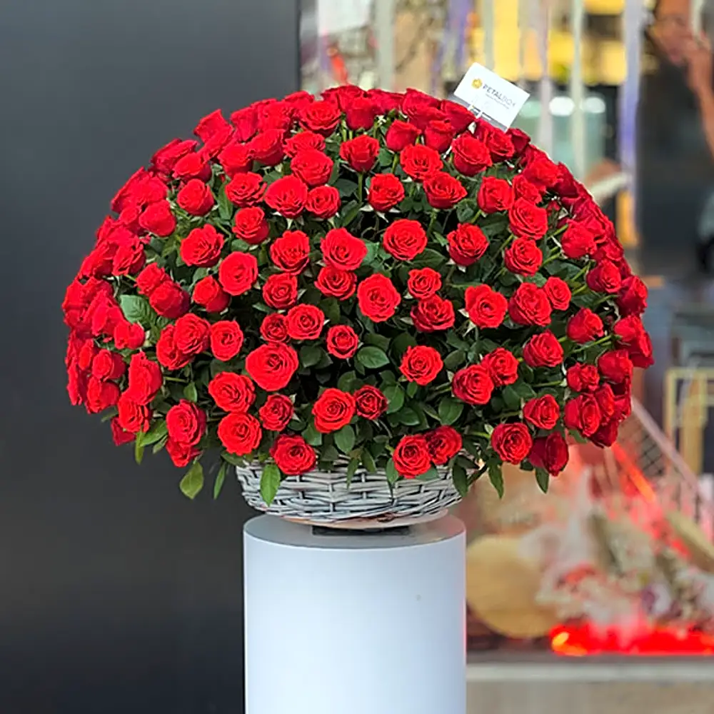 Red Roses Basket