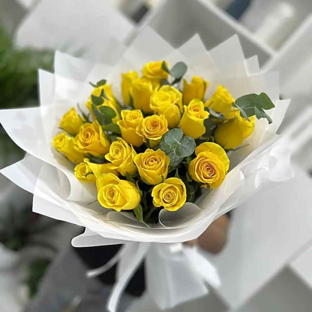 Hand Bouquet Yellow Rose