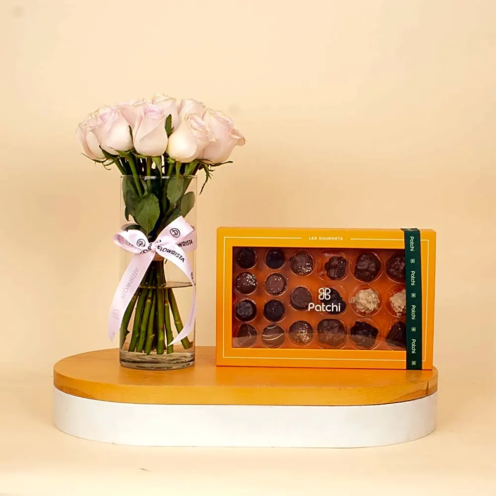 Patchi Les Gourmets 20 pcs & Pink Roses Vase