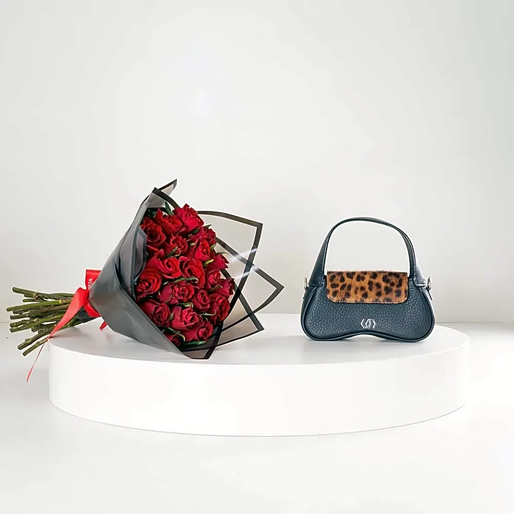 Cocan Black Tiger Bag & 20 Red Roses