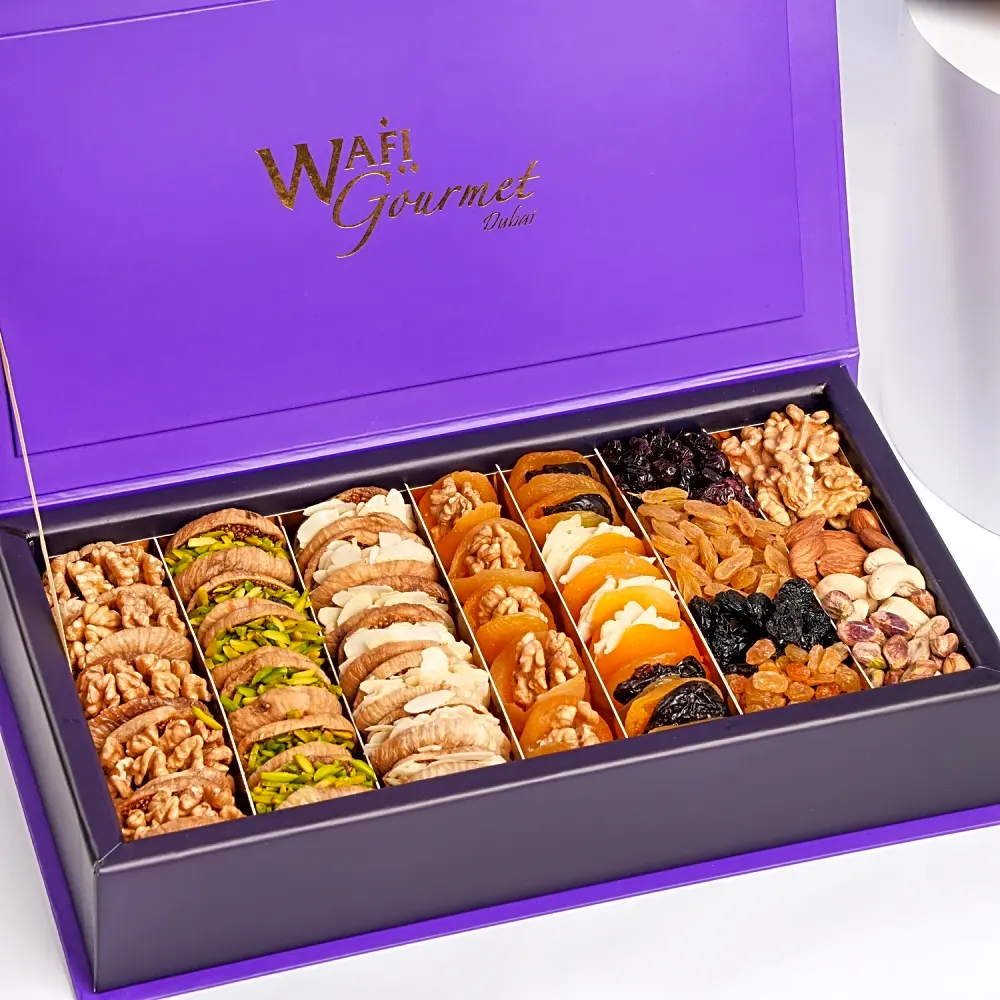 DRIED FRUIT AND ASSORTED RAW NUTS GIFT BOX LARGE