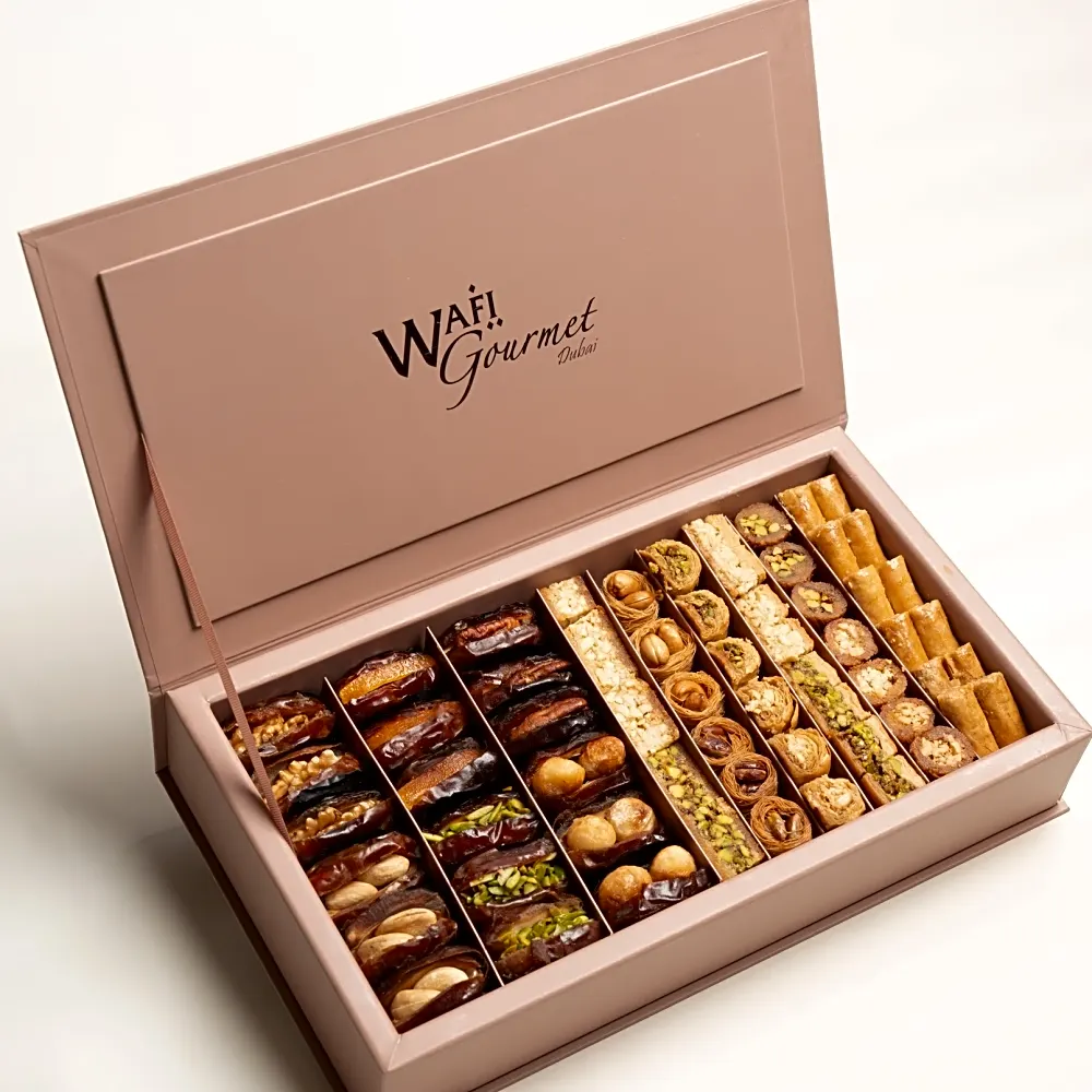 WG BAKLAWA AND KHODRI DATES STUFFED GIFT BOX LG