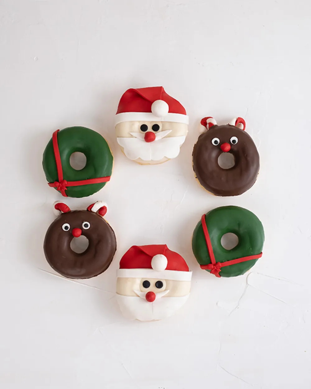 Santa and Reindeer Donuts byNJD