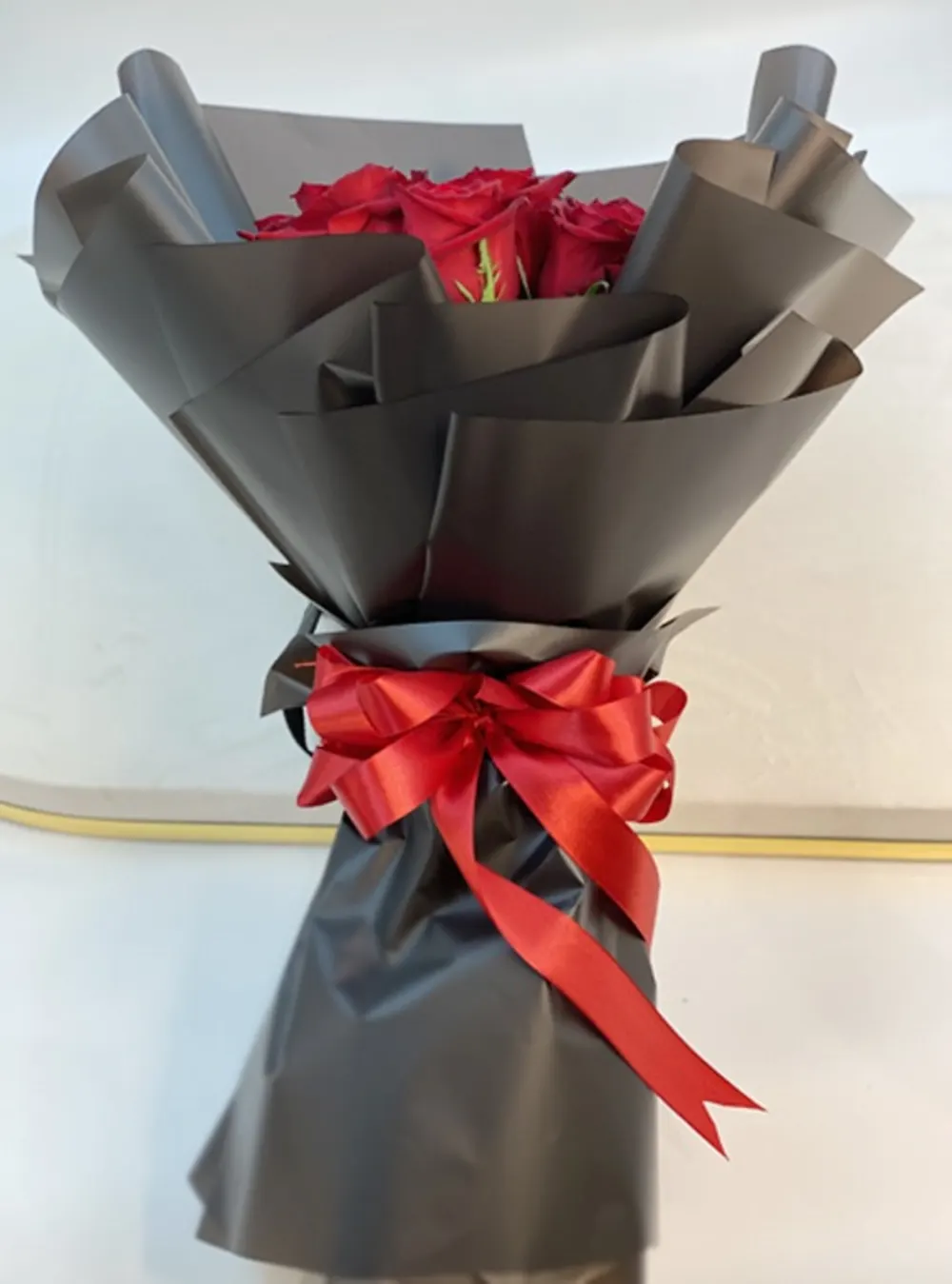 The rose bouquet is pulse