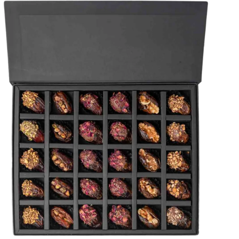 Premium Majdoul Dates Gift Box by NJD