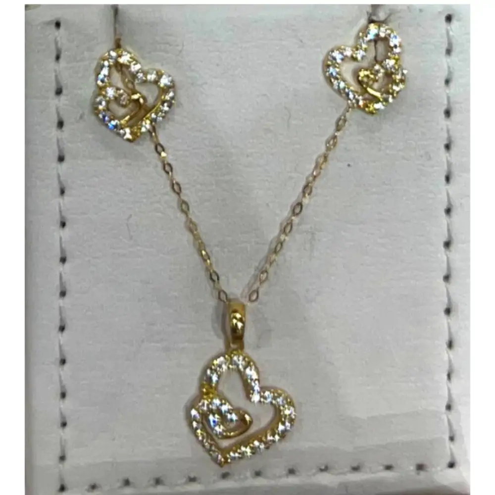 Chain with a pendant in the shape of a love heart 8