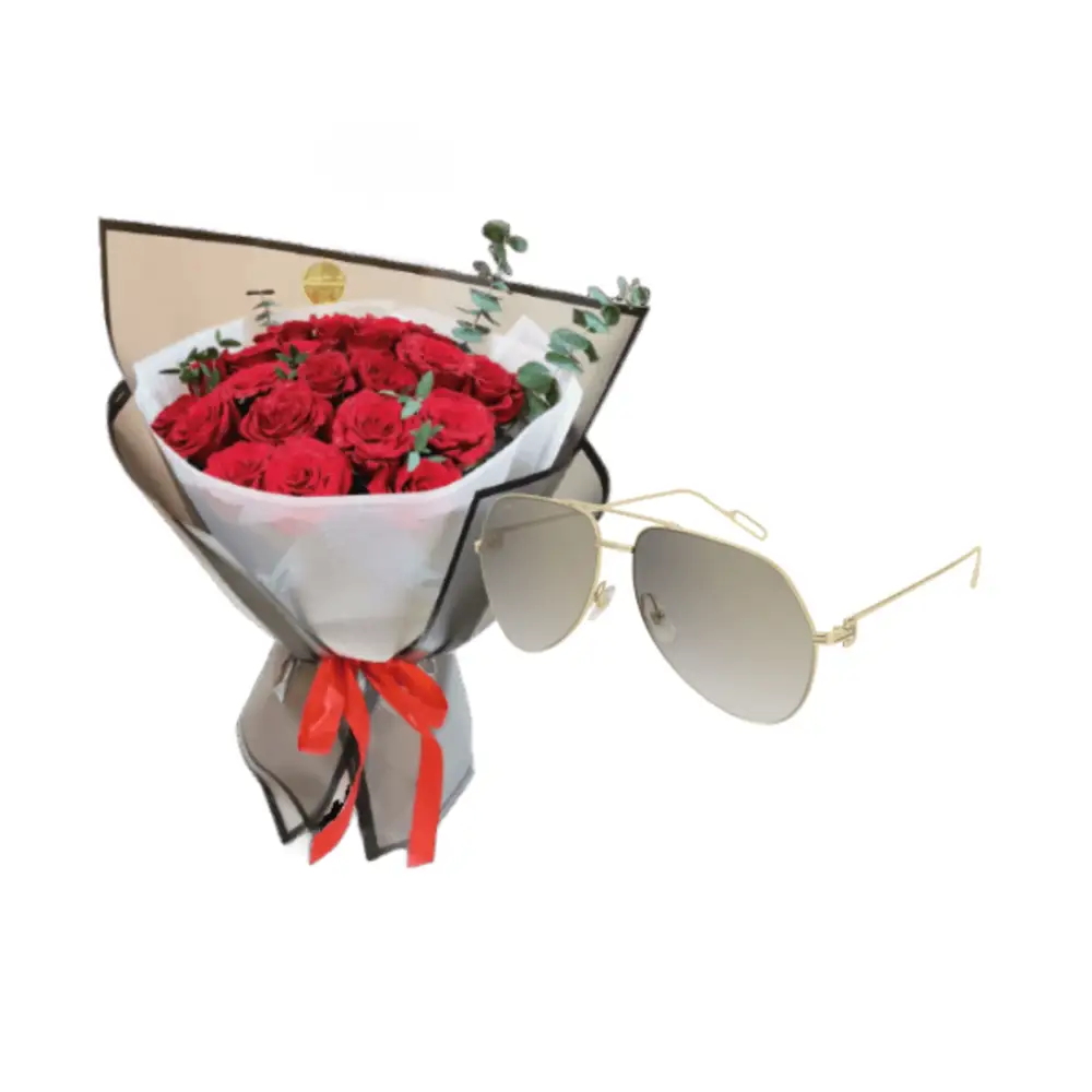 Special bouquet and perfume only for her . 20