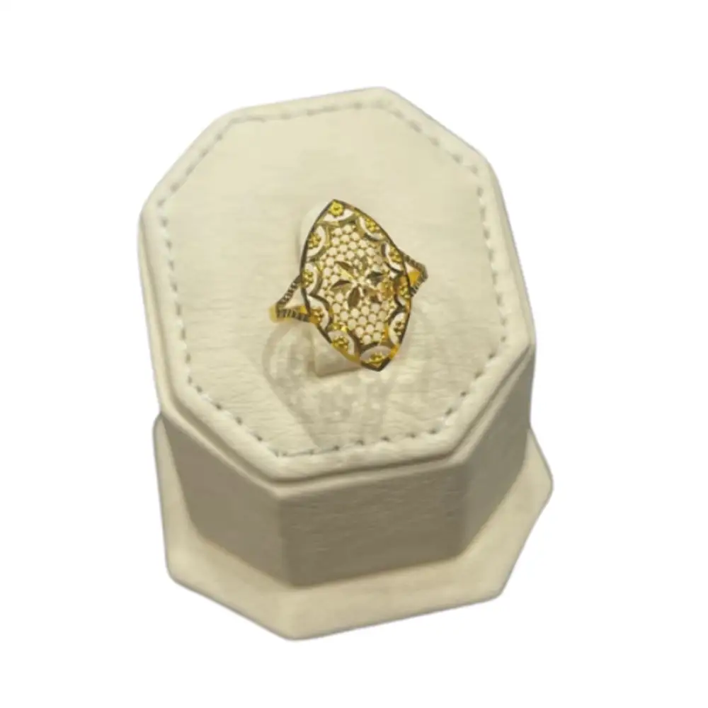 Gorgeous gold ring 2