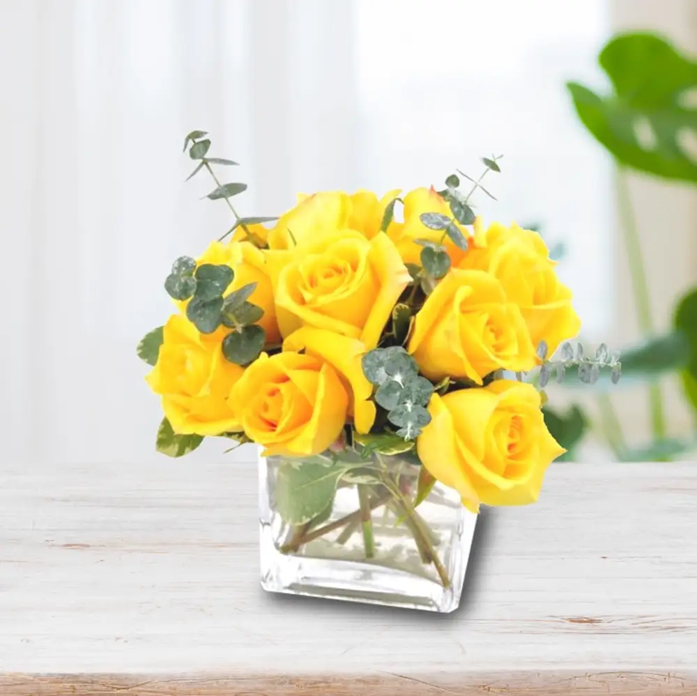 VA1020 Yellow Rose Vase Arrangement