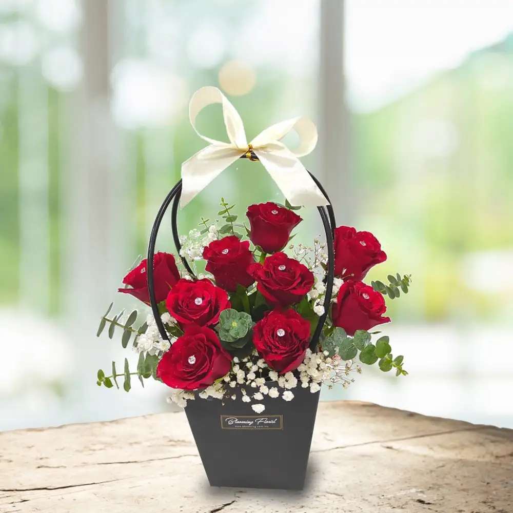 BA033 Red Roses Table Arrangement