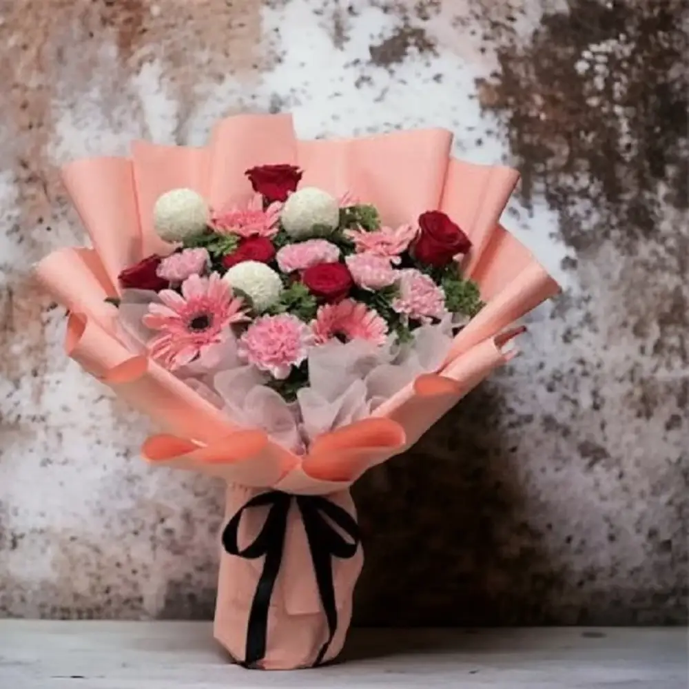 HM0011 Mixed Hand Bouquet 3