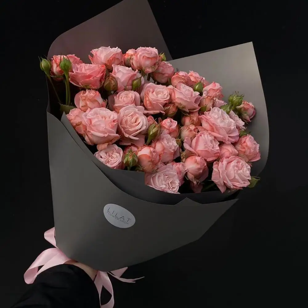 Madam Bombastic Spray Roses