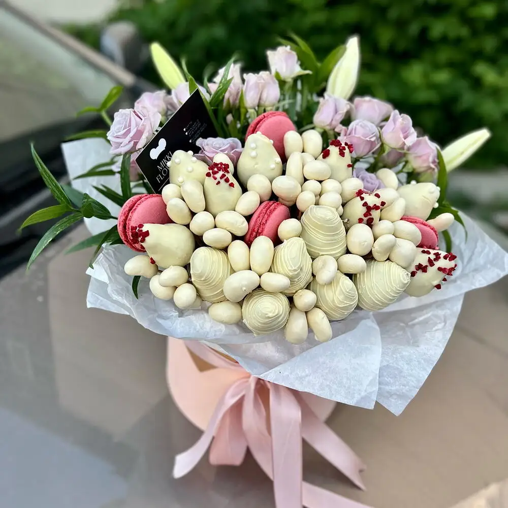 Авторская композиция с цветами