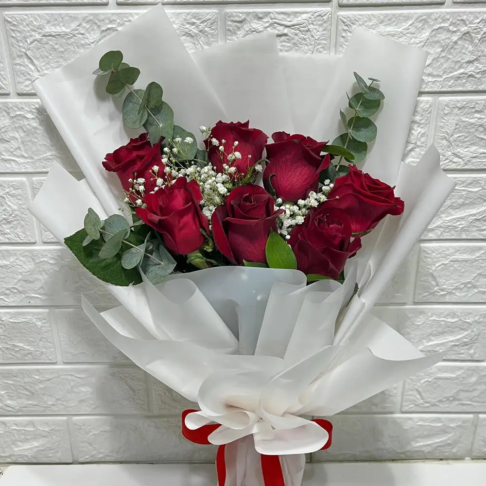 Red Roses Flower Bouquet