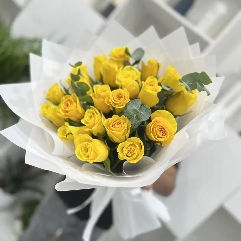 Hand Bouquet Yellow Rose