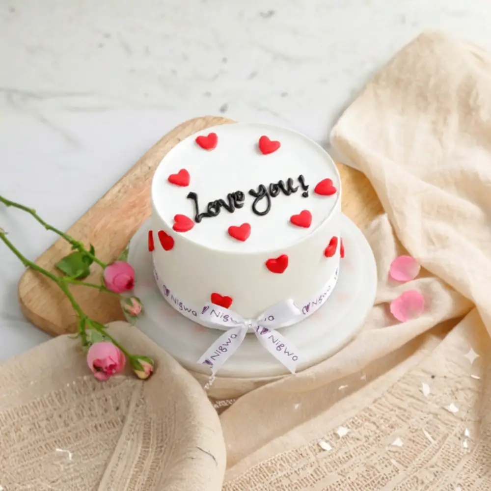 Sweet Hearts Delight Mini Cake (500 Gm)