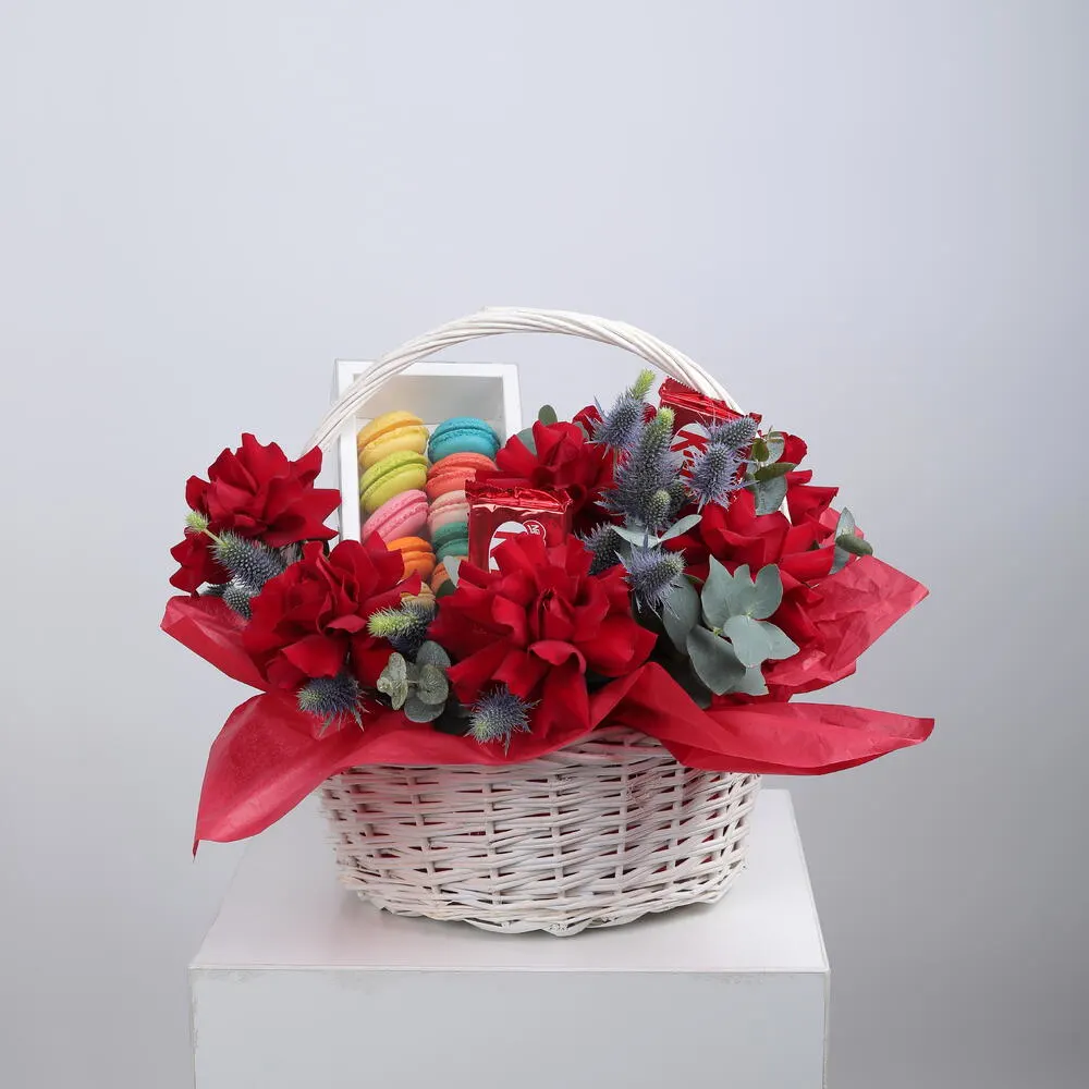 Red Blossom Macaron Basket 7284