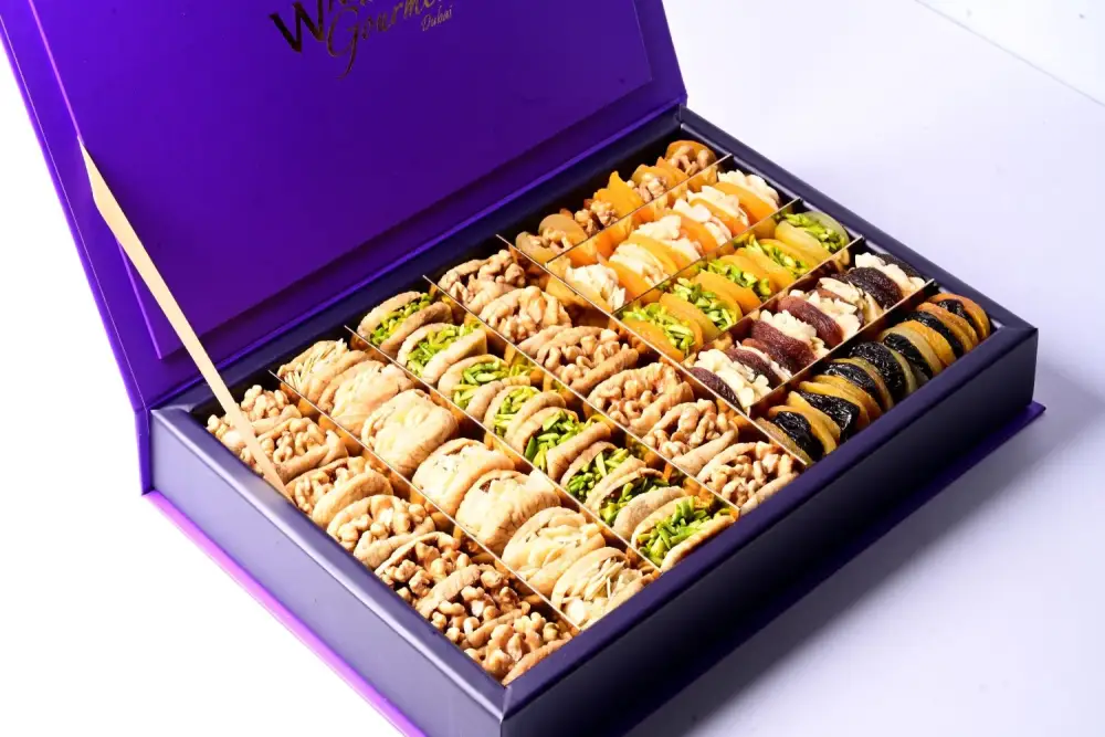 DRIED FRUIT STUFFED WITH NUTS GIFT BOX EX.LARGE