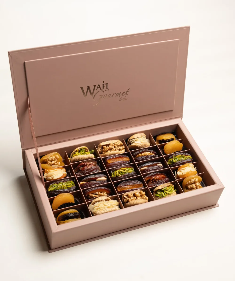 WG MAJDOUL DATES AND DRIED FRUIT GIFT BOX LG