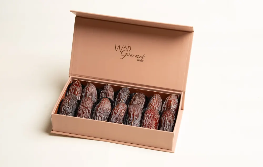 WG MAJDOUL DATES SEEDLESS MAGNET GIFT BOX SML