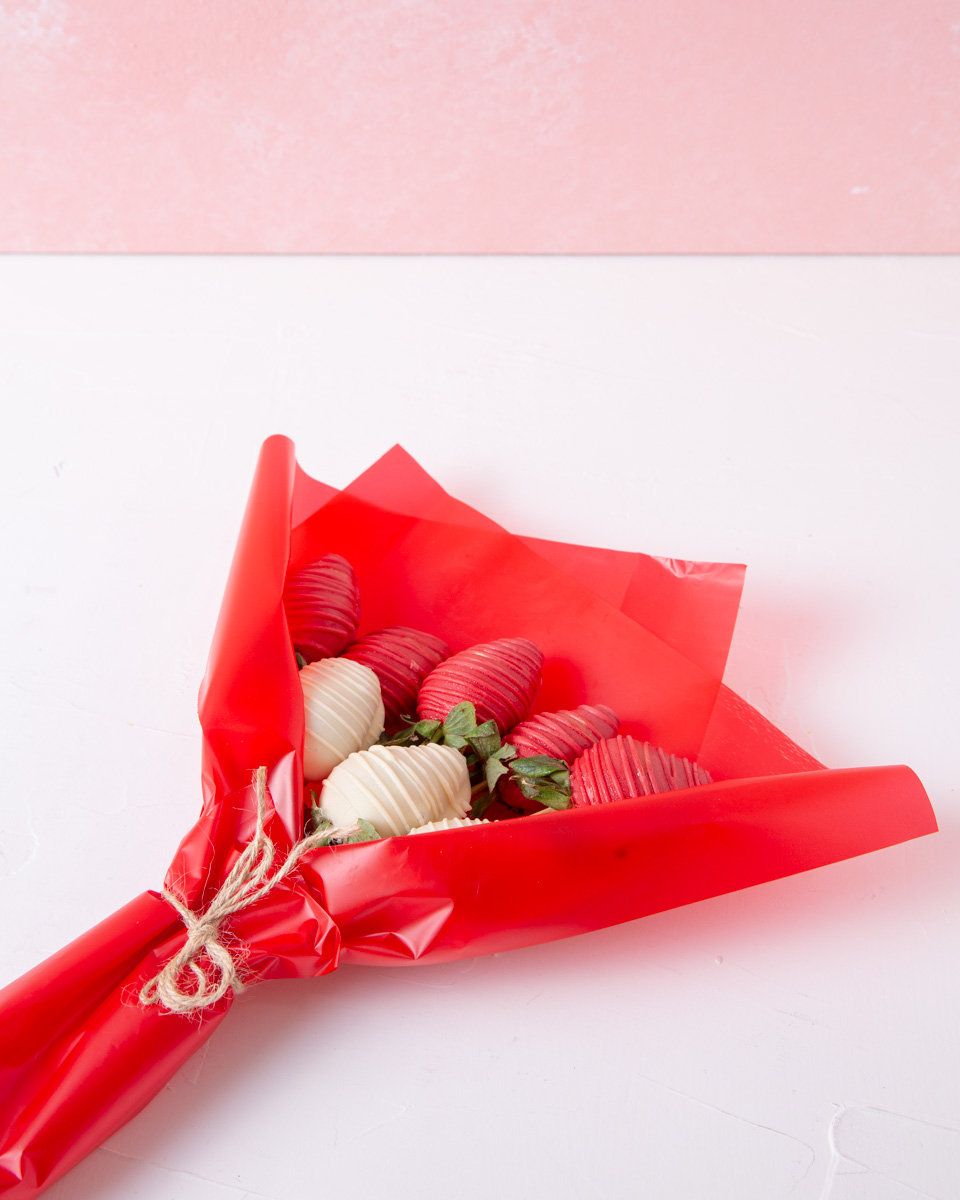 Anniversary Gifts chocolate with candle and ballon 22 view 4