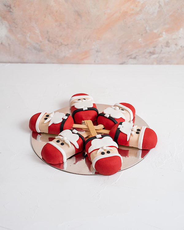 Santa's Favorite Cakesicles byNJD view 1