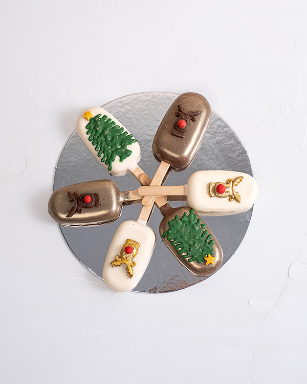 Reindeer and Tree Cakesicles byNJD view 4