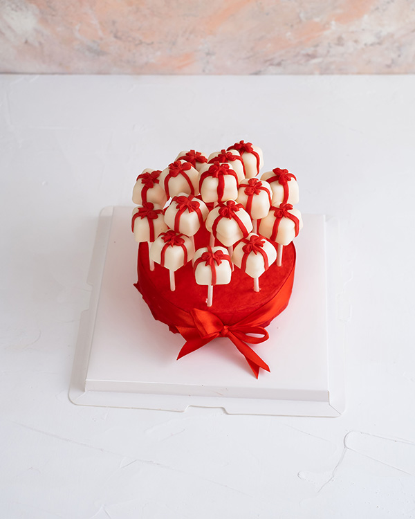 Christmas Cake pops byNJD view 4