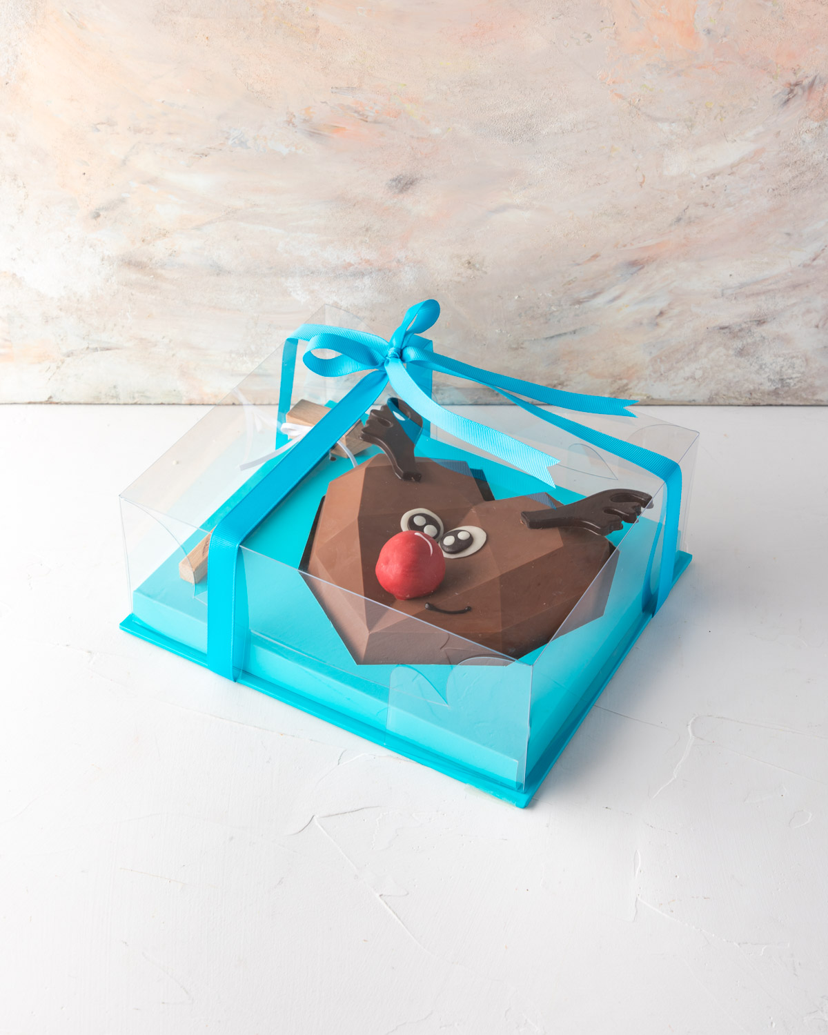 Piñata Reindeer by NJD view 4