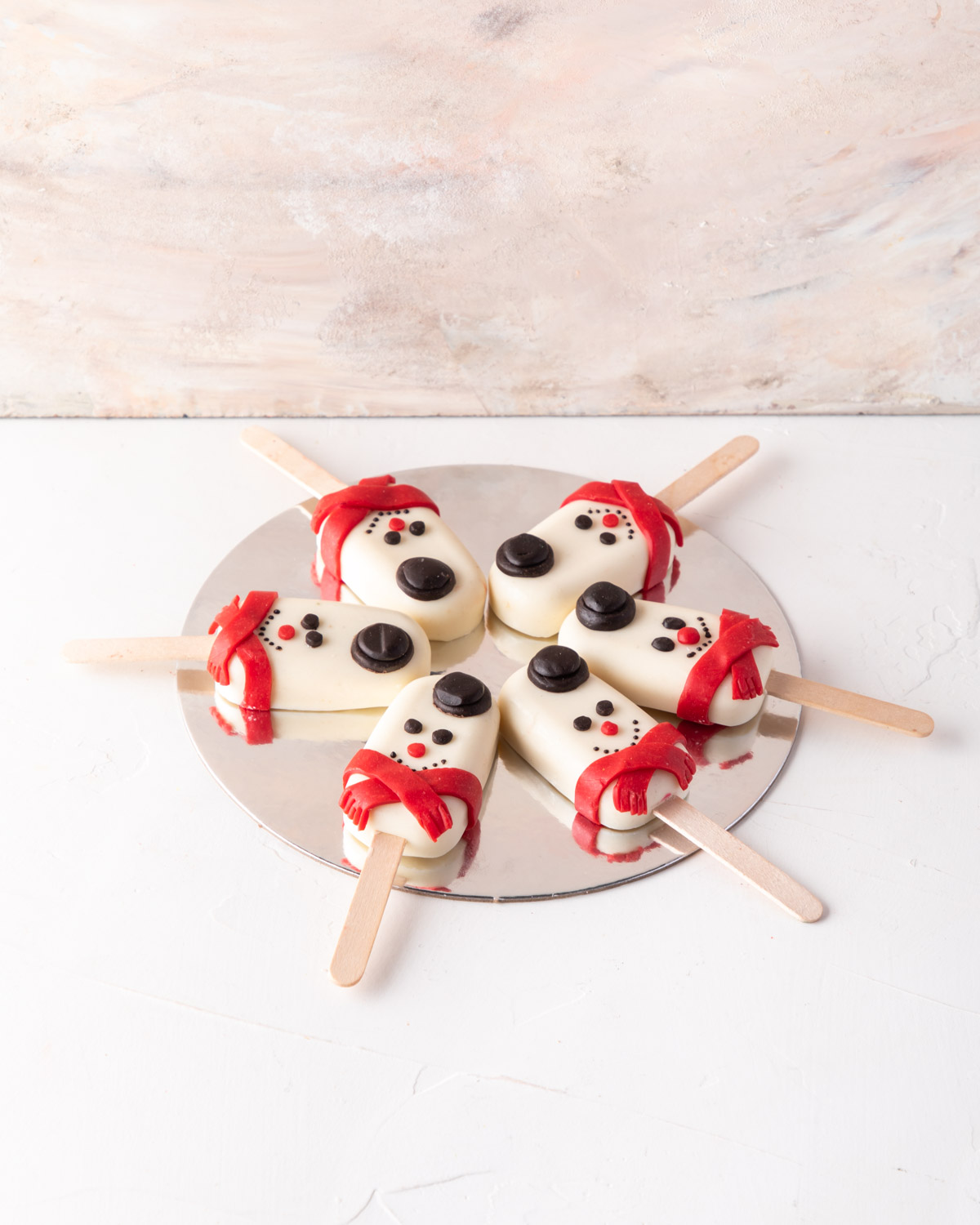 Snowman Cakesicles by NJD view 4