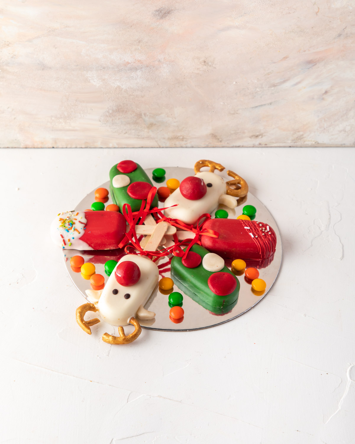 Christmas Theme Cakesicles by NJD view 5