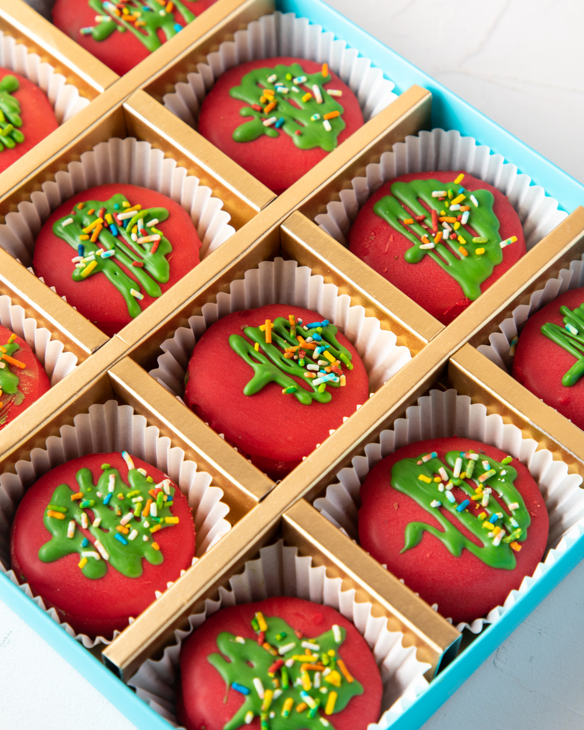 12pcs Christmas Theme Oreos by NJD view 4