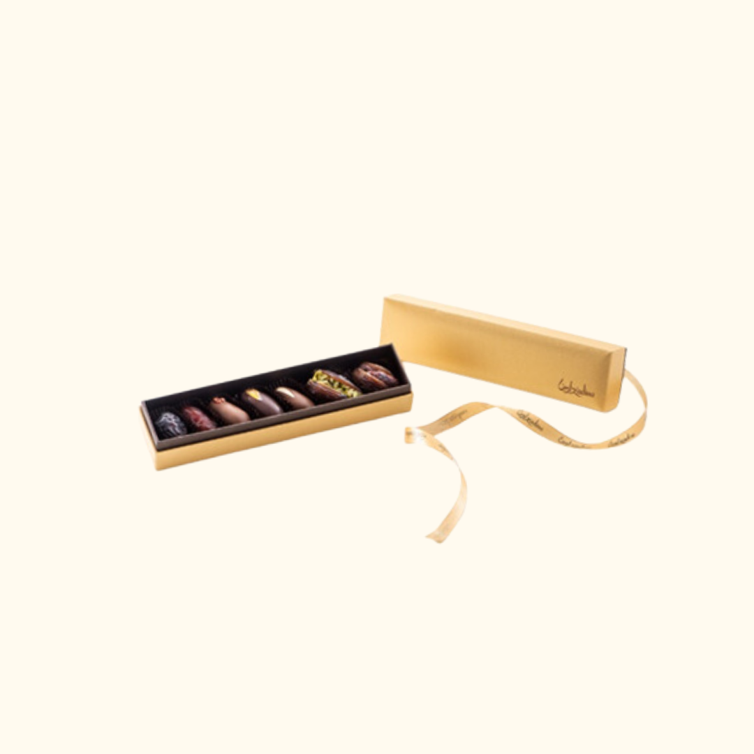 The Good Dates Favors view 5