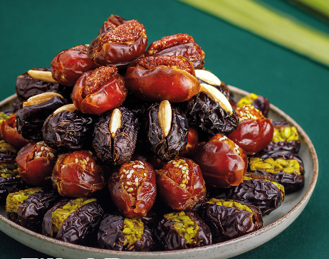 Zadina Gift Box (Medium) Stuffed Dates view 4